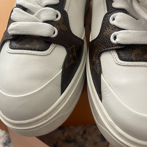 Louis Vuitton Time Out Sneakers White Cocoa Logo Heel  In Box Womens Sz 37/US7 - Picture 8 of 13
